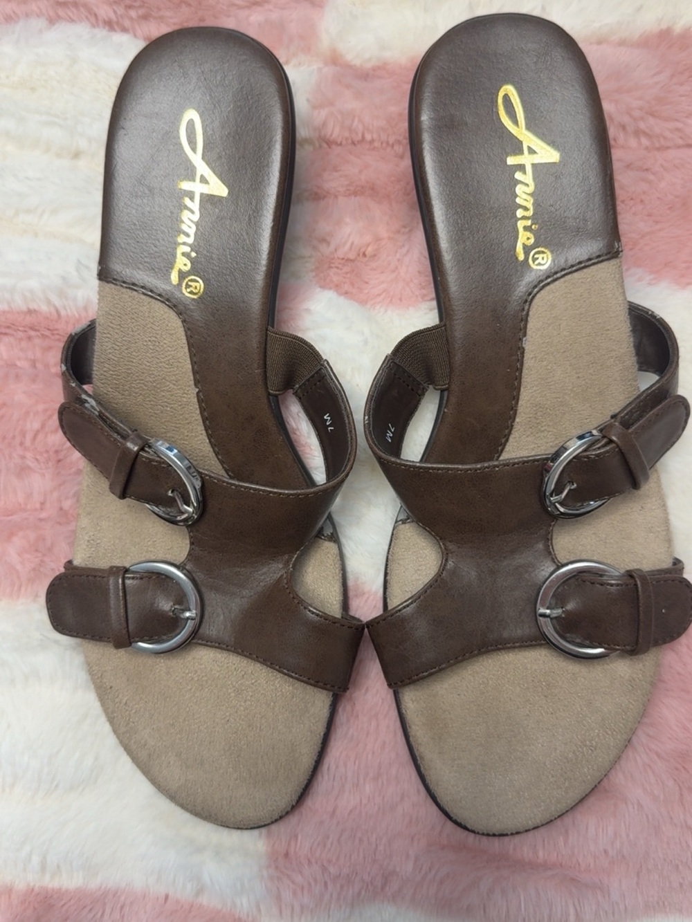Y2K Vintage Annie Brown Leather Buckle Kitten Heel - Women's
